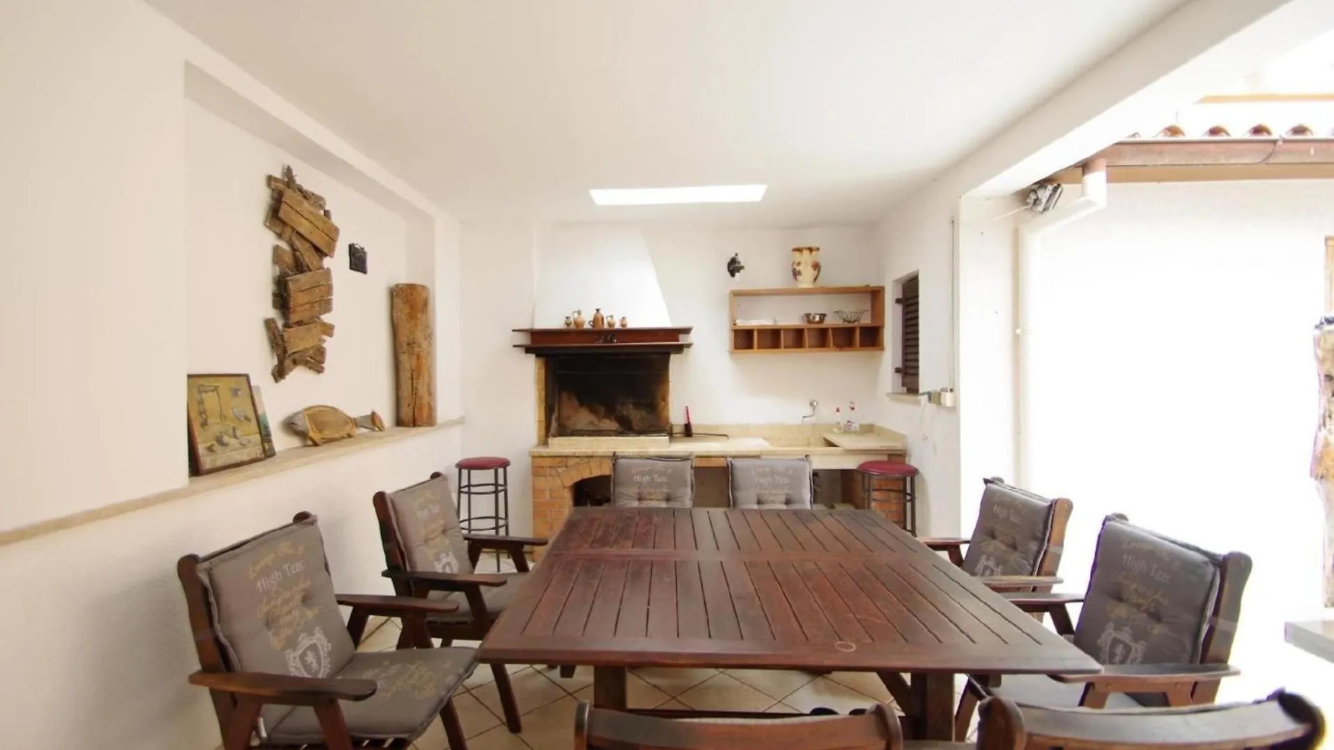 Wohnung In Pula Mit Terrasse, Grill Und Garten Apartment