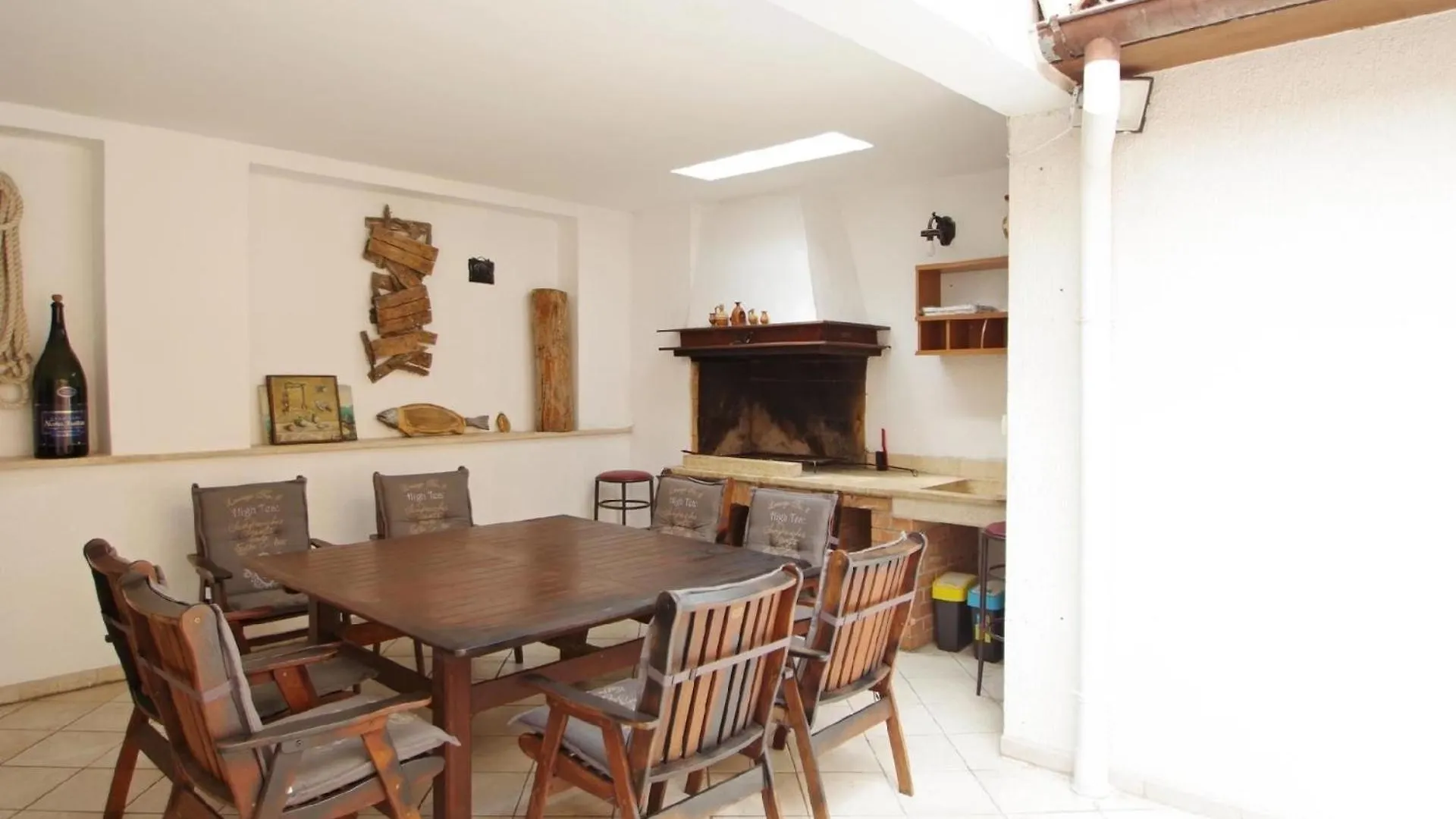 Apartment Wohnung In Pula Mit Terrasse, Grill Und Garten