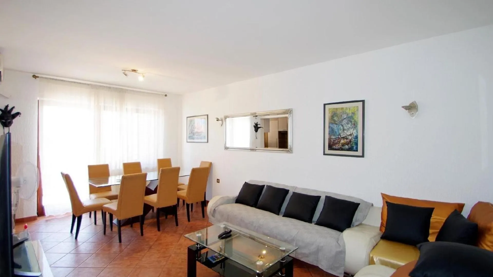 Wohnung In Pula Mit Terrasse, Grill Und Garten 0*,  Croatia
